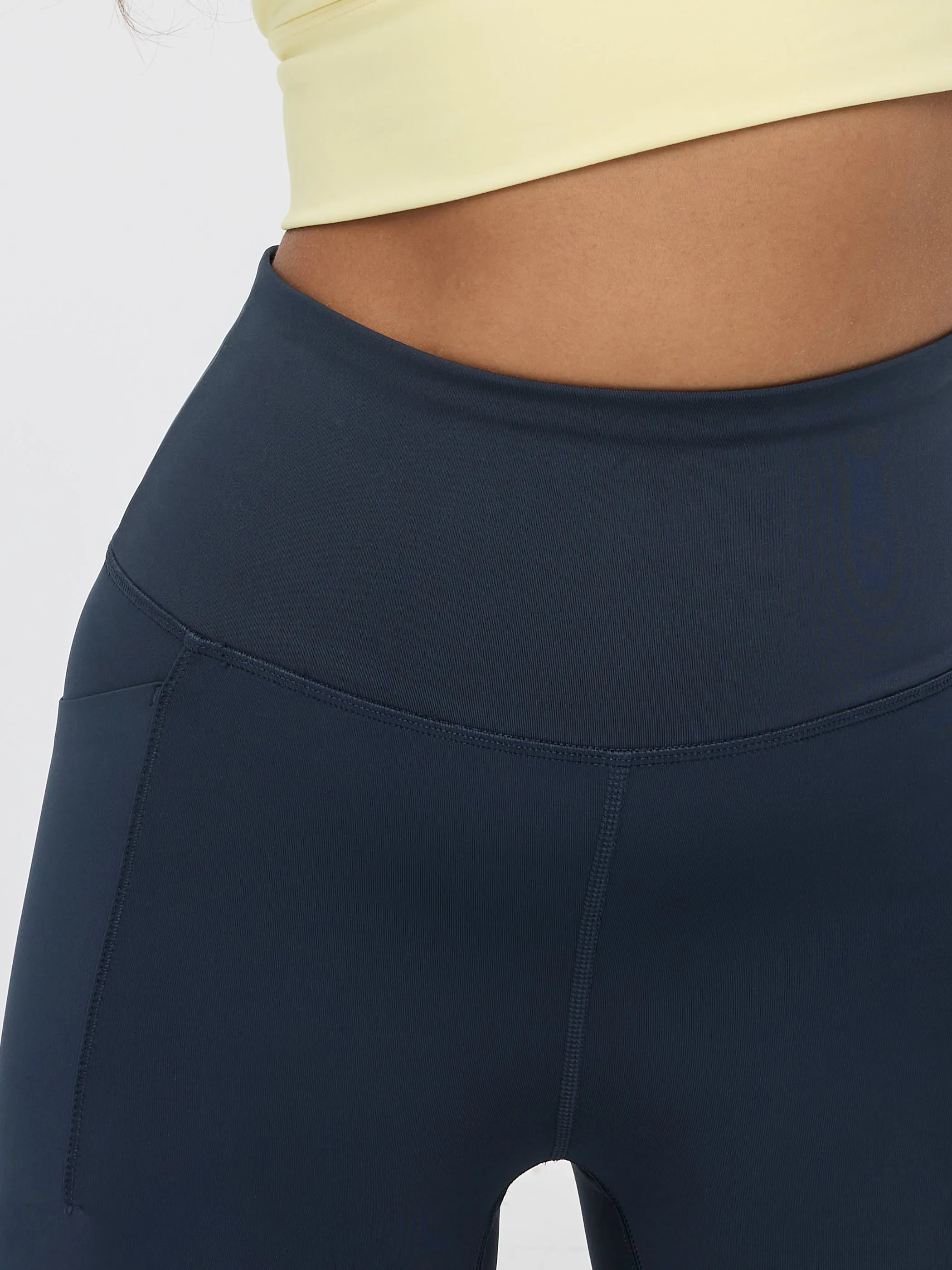 Capri Legging with Pockets - PULSE (R) Hyba sold by Reitmans product image thumbnail 3