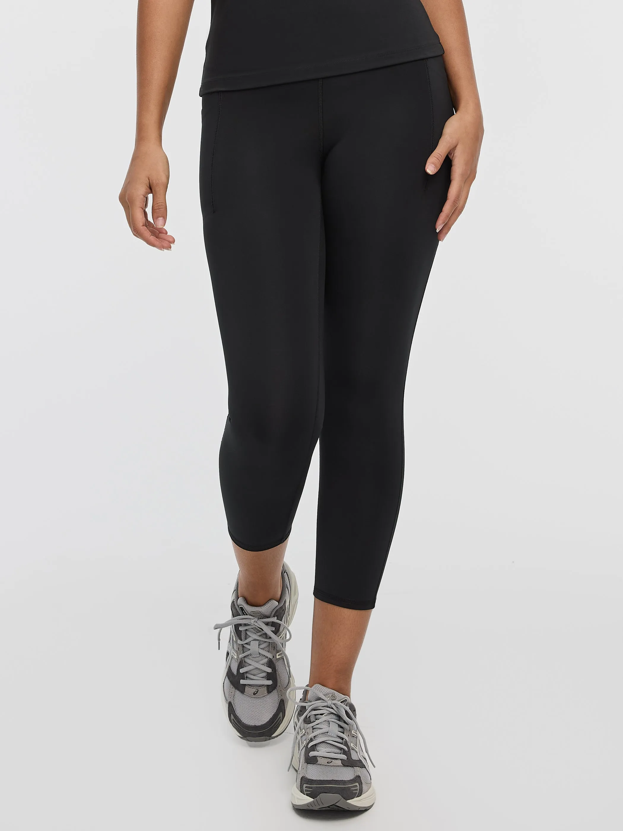 Capri Legging with Pockets - PULSE (R) Hyba sold by Reitmans product image thumbnail 2
