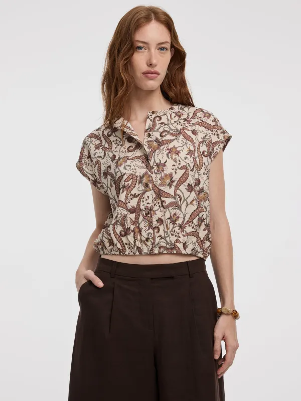 Extended-Sleeve Crew-Neck Buttoned-Down Blouse made by Reitmans