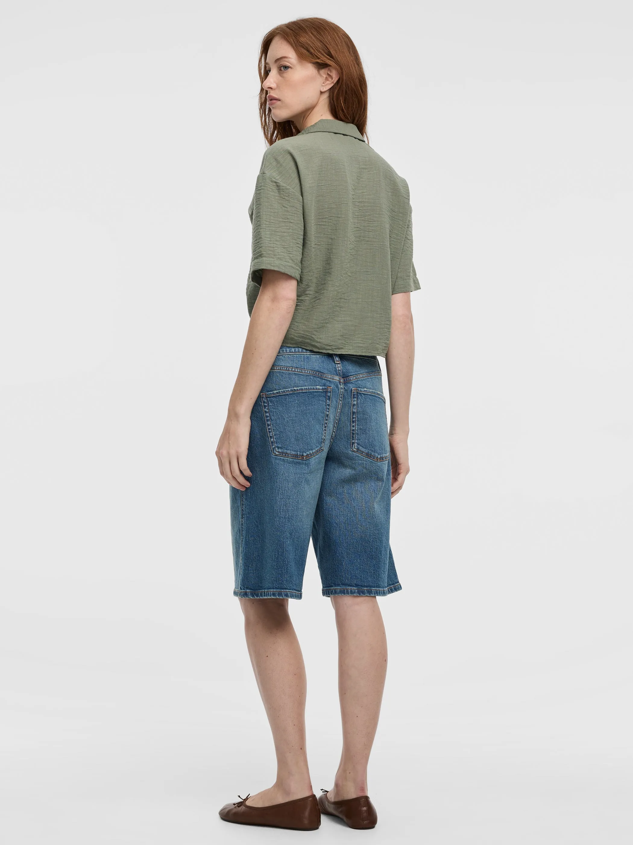 Short-Sleeve V-Neck Blouse with Self-Tie Closure sold by Reitmans product image thumbnail 3