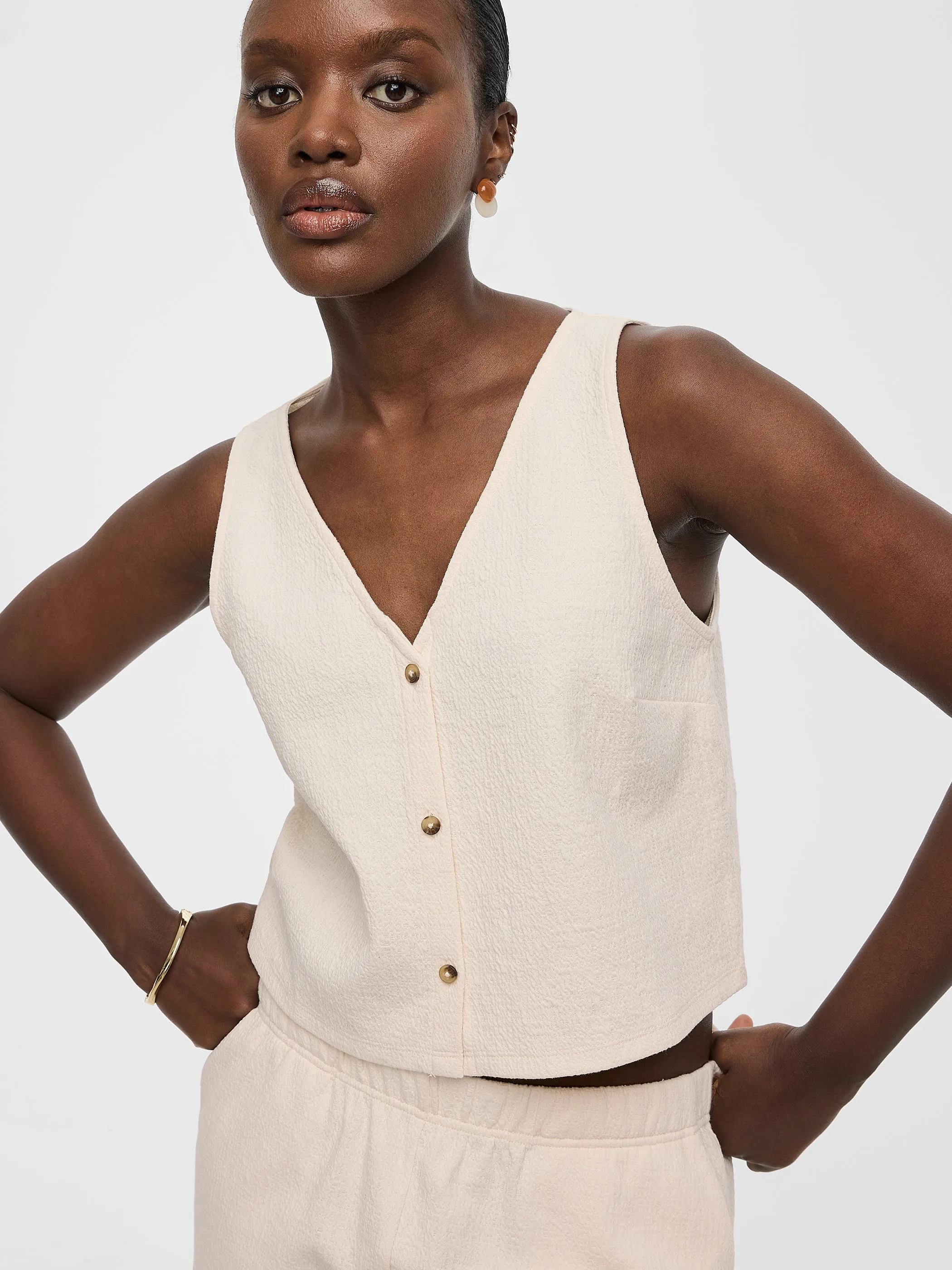 Knit Vest sold by Reitmans product image thumbnail 4