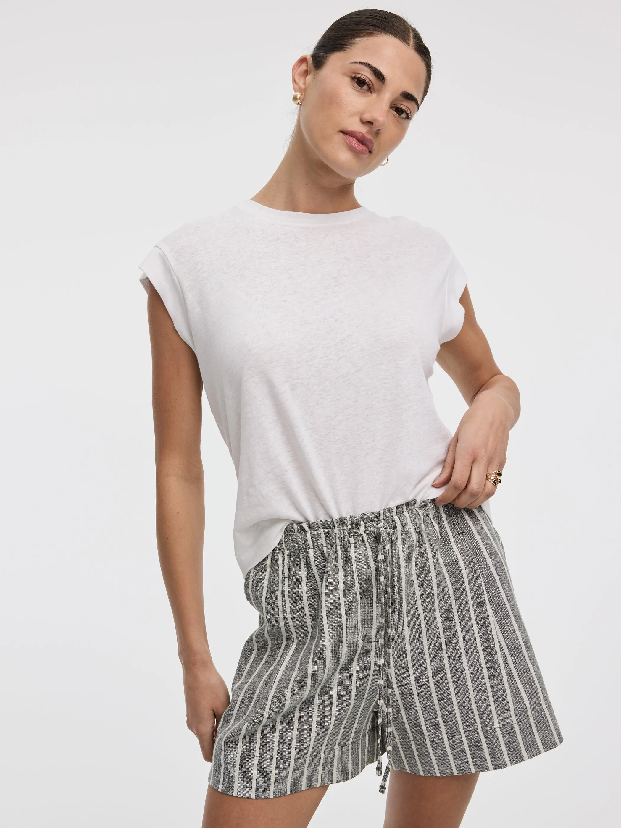 Linen-Blend Shorts with Elastic Waistband sold by Reitmans product image thumbnail 4
