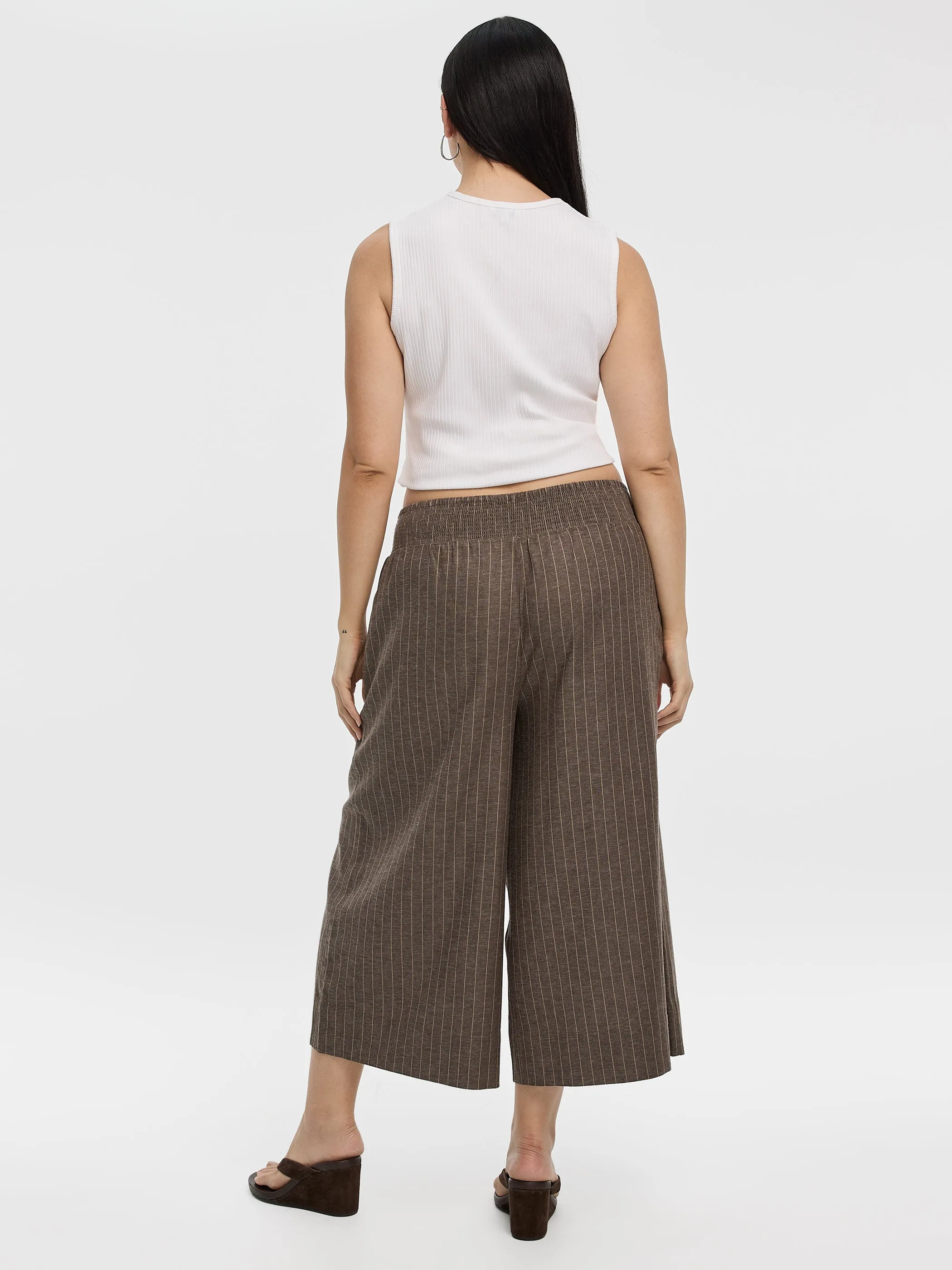 Striped Cropped Wide-Leg Linen-Blend Pant sold by Reitmans product image thumbnail 4