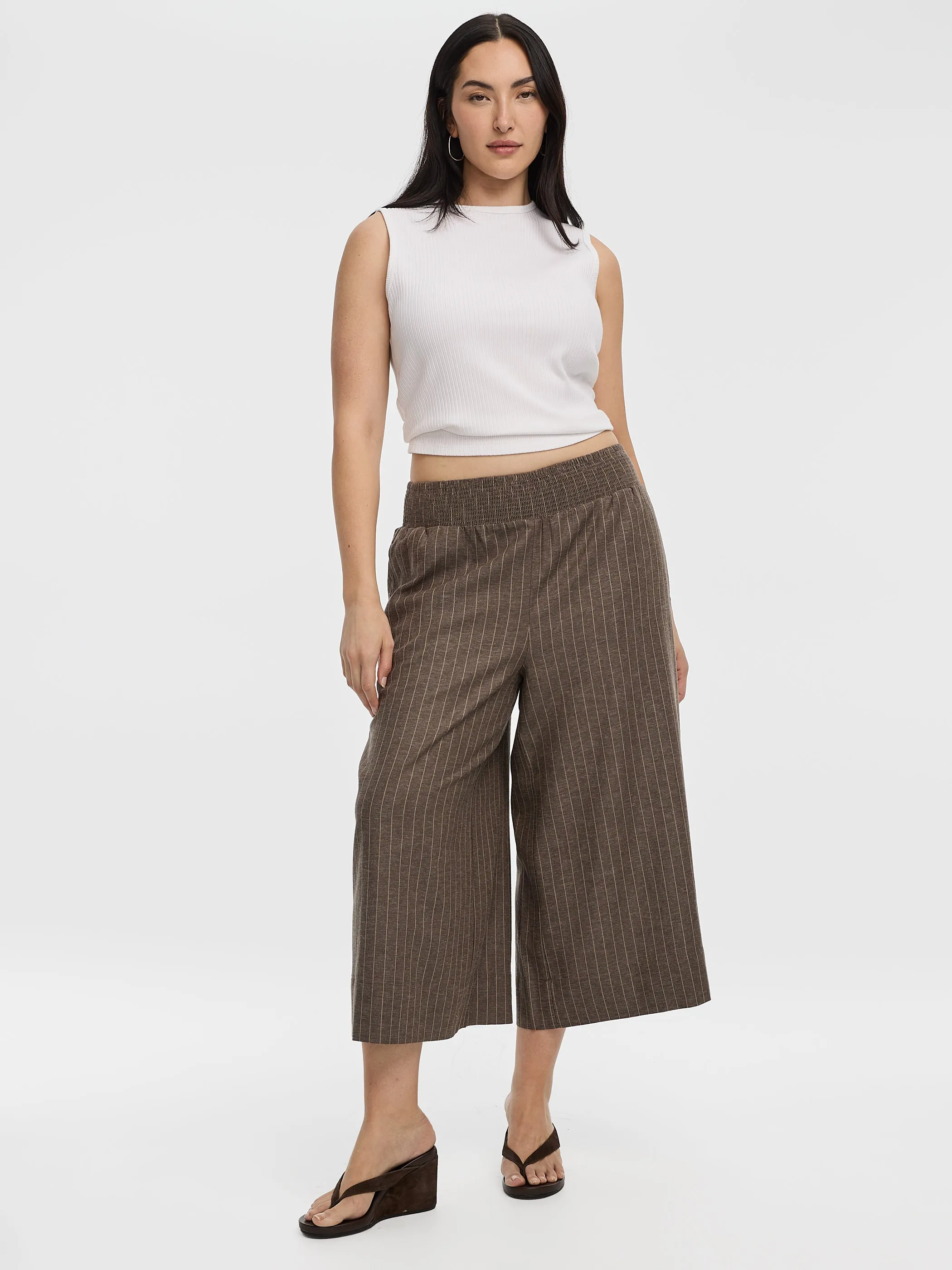 Striped Cropped Wide-Leg Linen-Blend Pant sold by Reitmans
