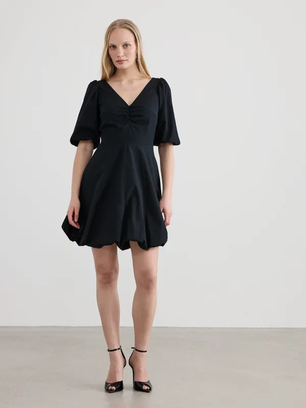 Short-Sleeve V-Neck Mini Dress with Bubble Hem made by Reitmans
