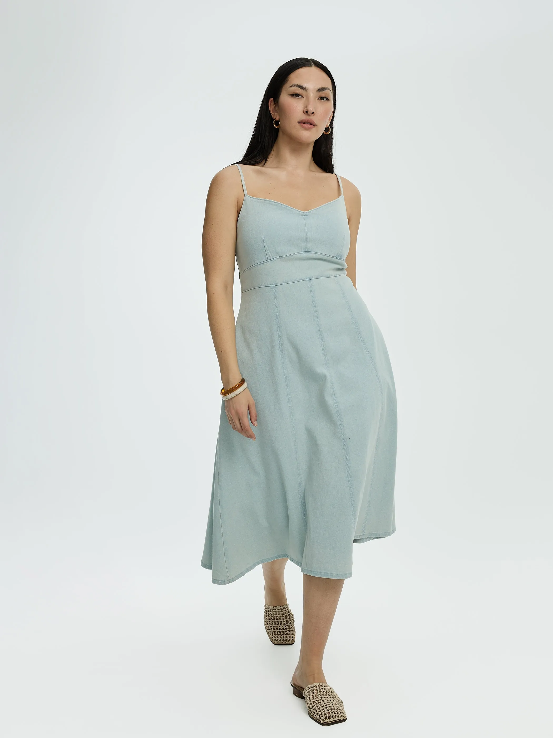 Sleeveless Denim Midi Dress with Sweetheart Neckline sold by Reitmans product image thumbnail 4