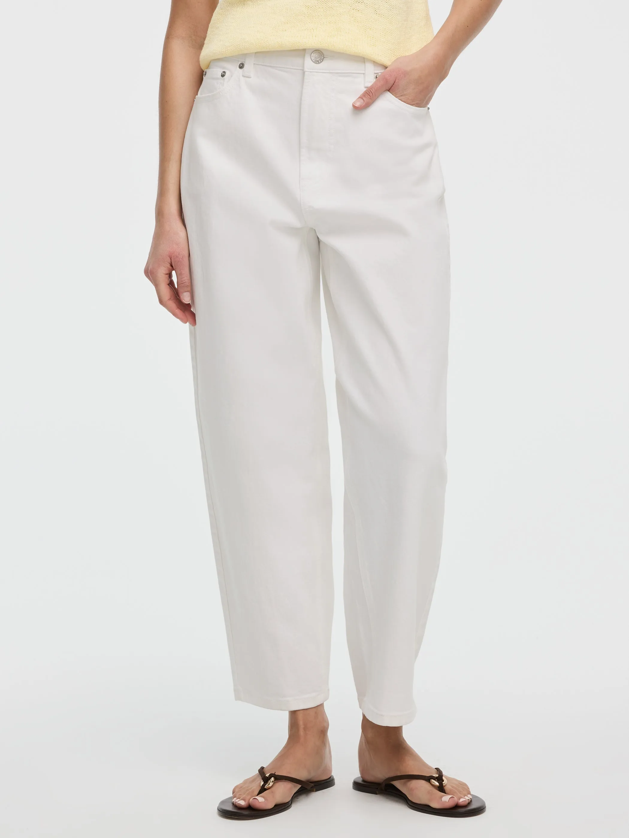 White High-Rise Barrel Jeans sold by Reitmans product image thumbnail 2