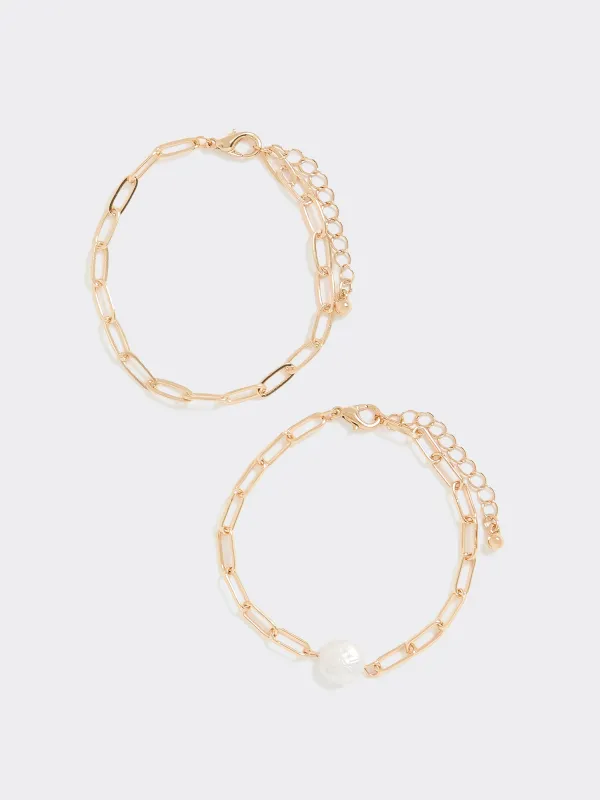 Two-Chain Bracelet with Freshwater Pearls made by Reitmans