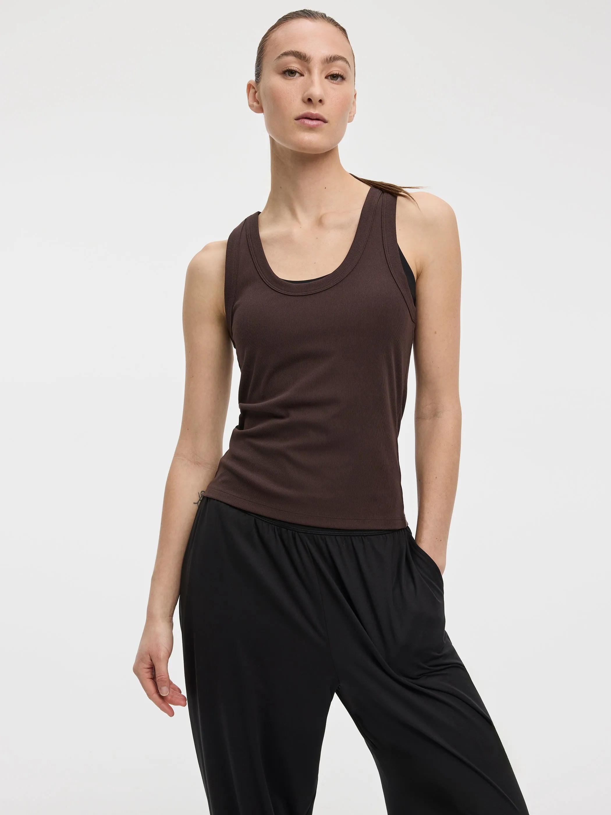 Scoop-Neck Ribbed Tank sold by Reitmans product image thumbnail 5