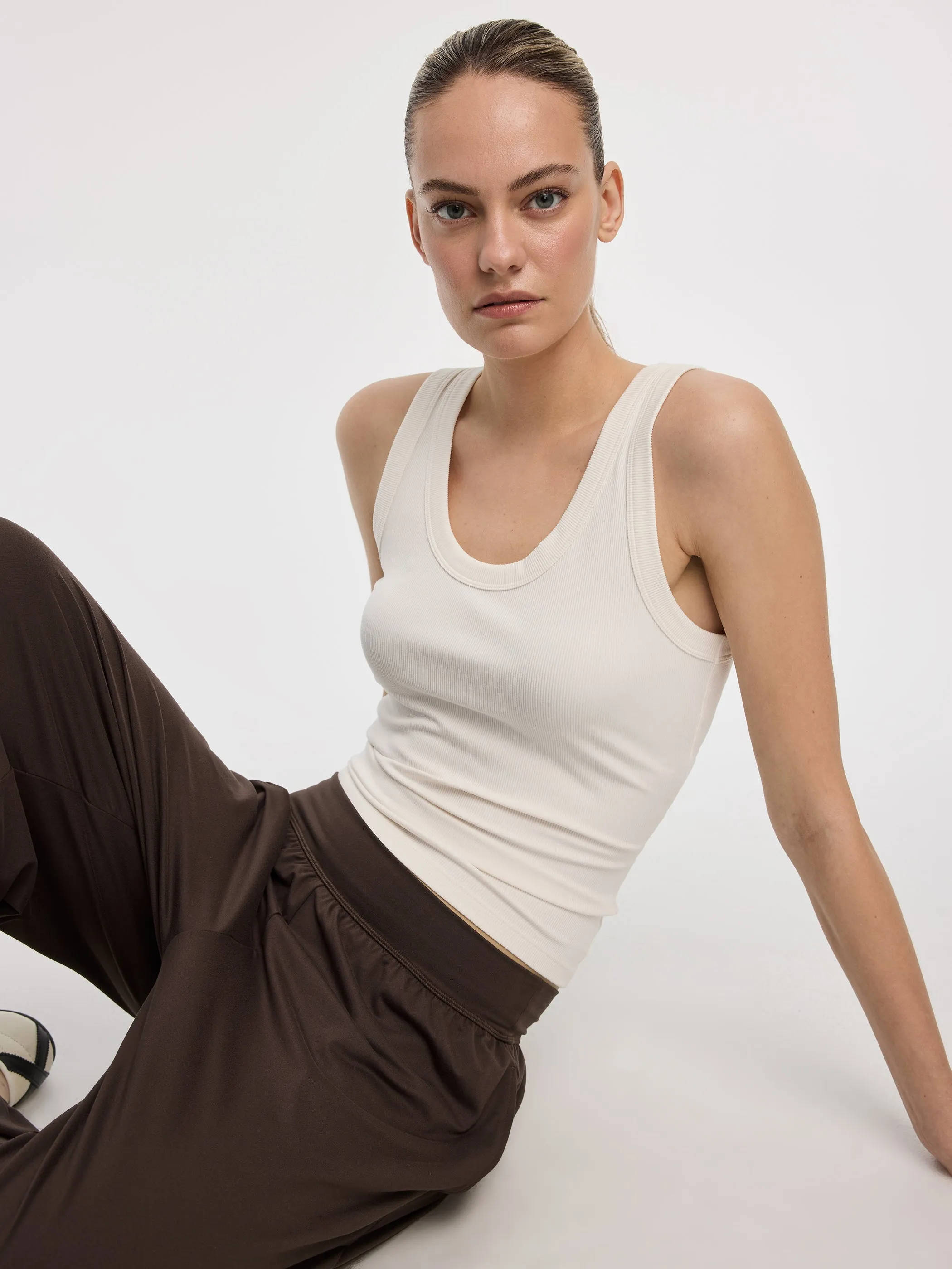 Scoop-Neck Ribbed Tank sold by Reitmans product image thumbnail 4