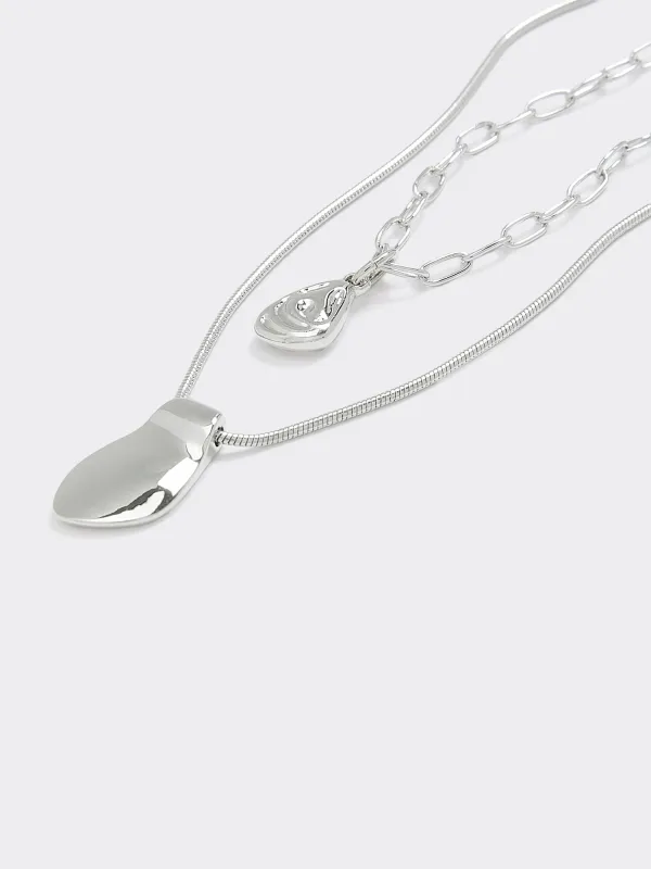 Double-Chain Short Necklace with Organic Pendant made by Reitmans