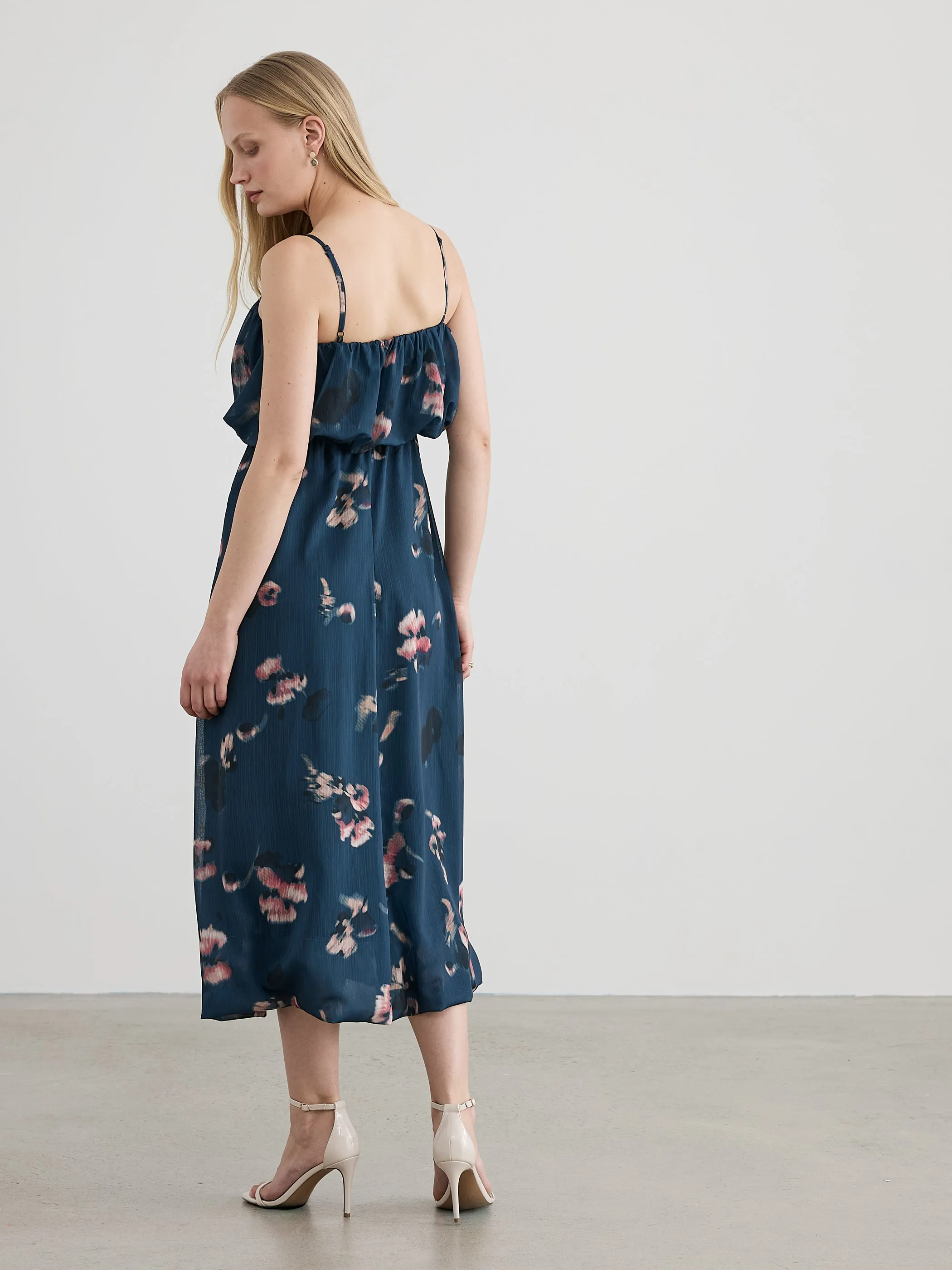 Sleeveless Bubble Maxi Dress sold by Reitmans product image thumbnail 3