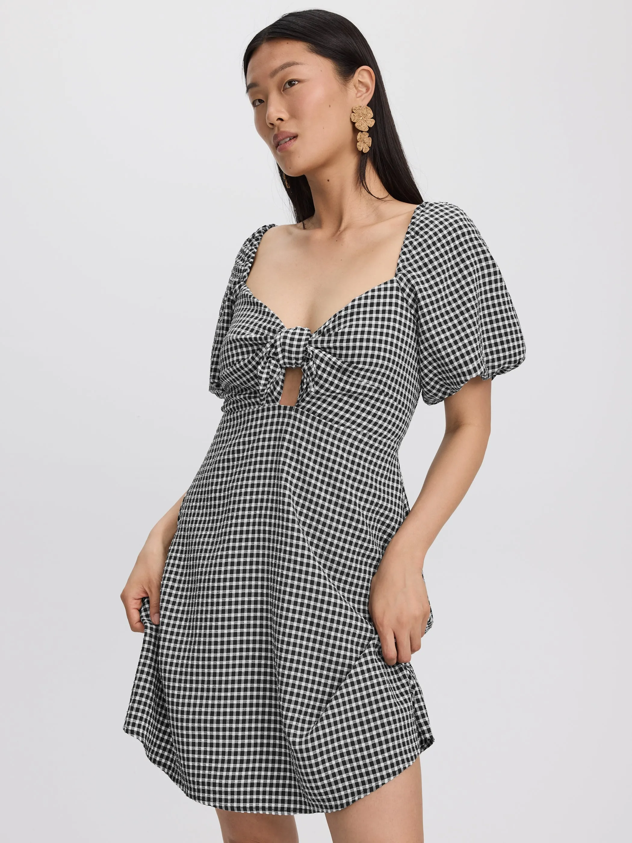 Short-Puffy-Sleeve Mini Dress with Sweetheart Neckline sold by Reitmans product image thumbnail 5