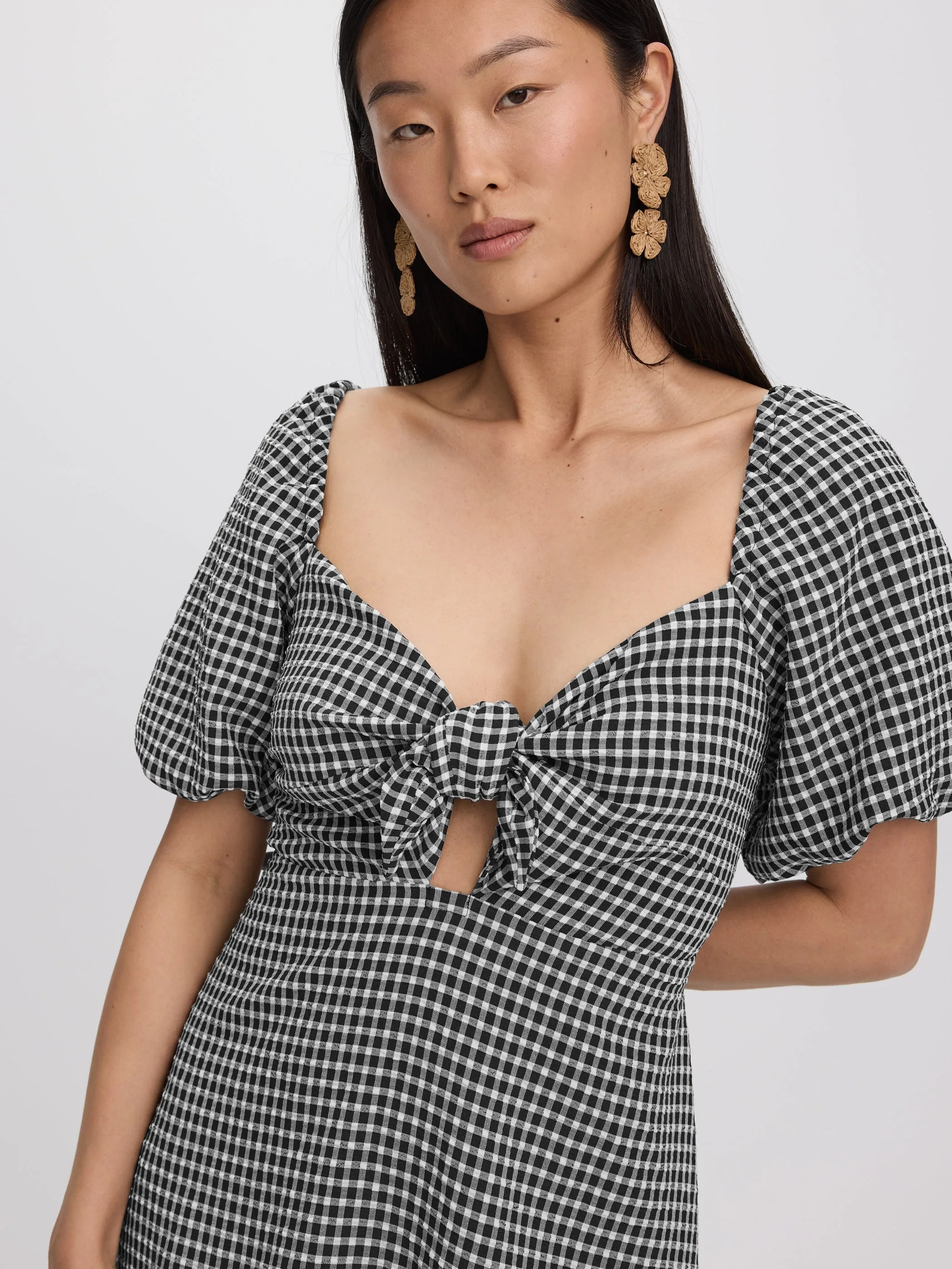 Short-Puffy-Sleeve Mini Dress with Sweetheart Neckline sold by Reitmans product image thumbnail 2