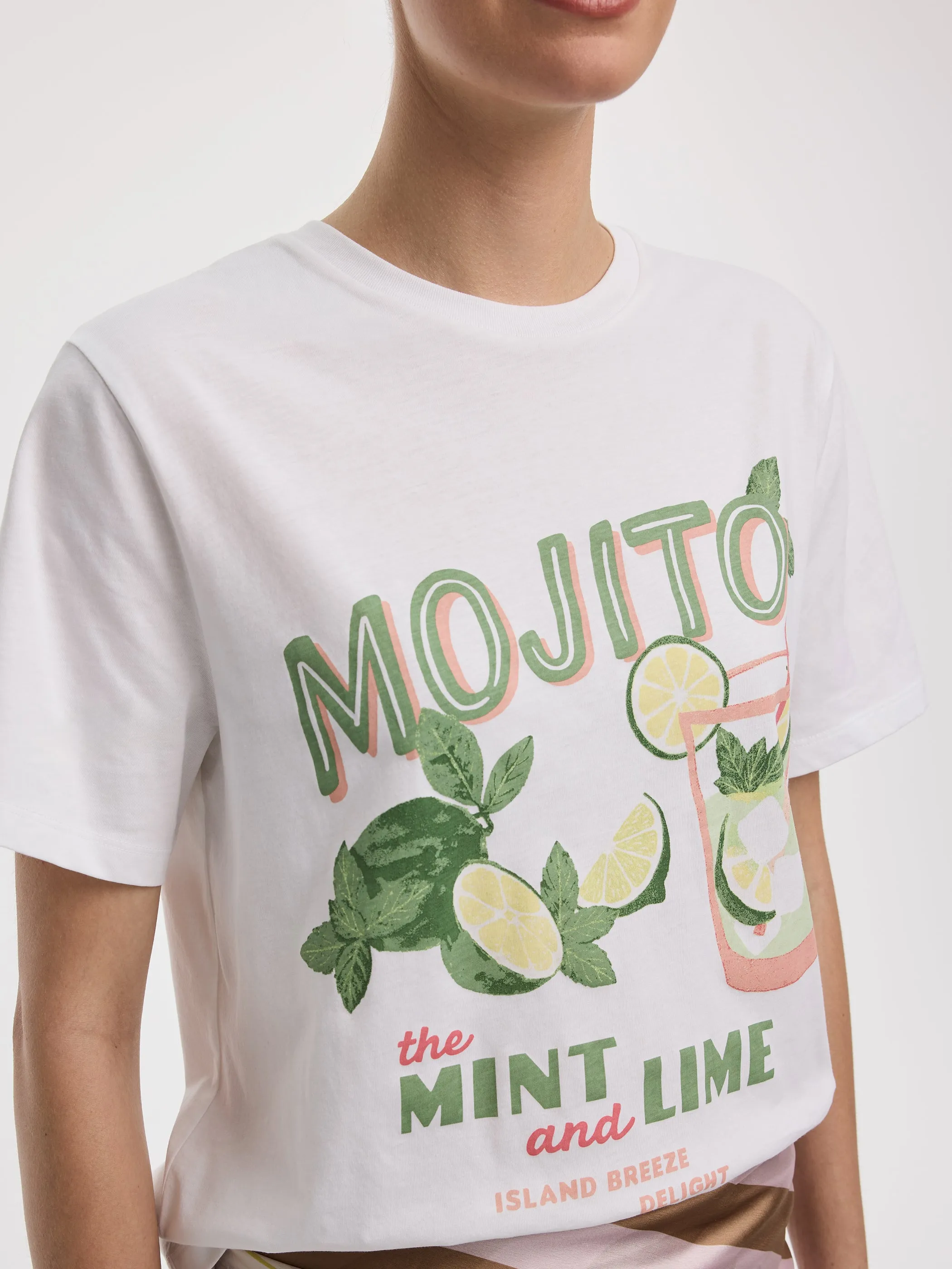 Short-Sleeve Crew-Neck Tee sold by Reitmans product image thumbnail 2