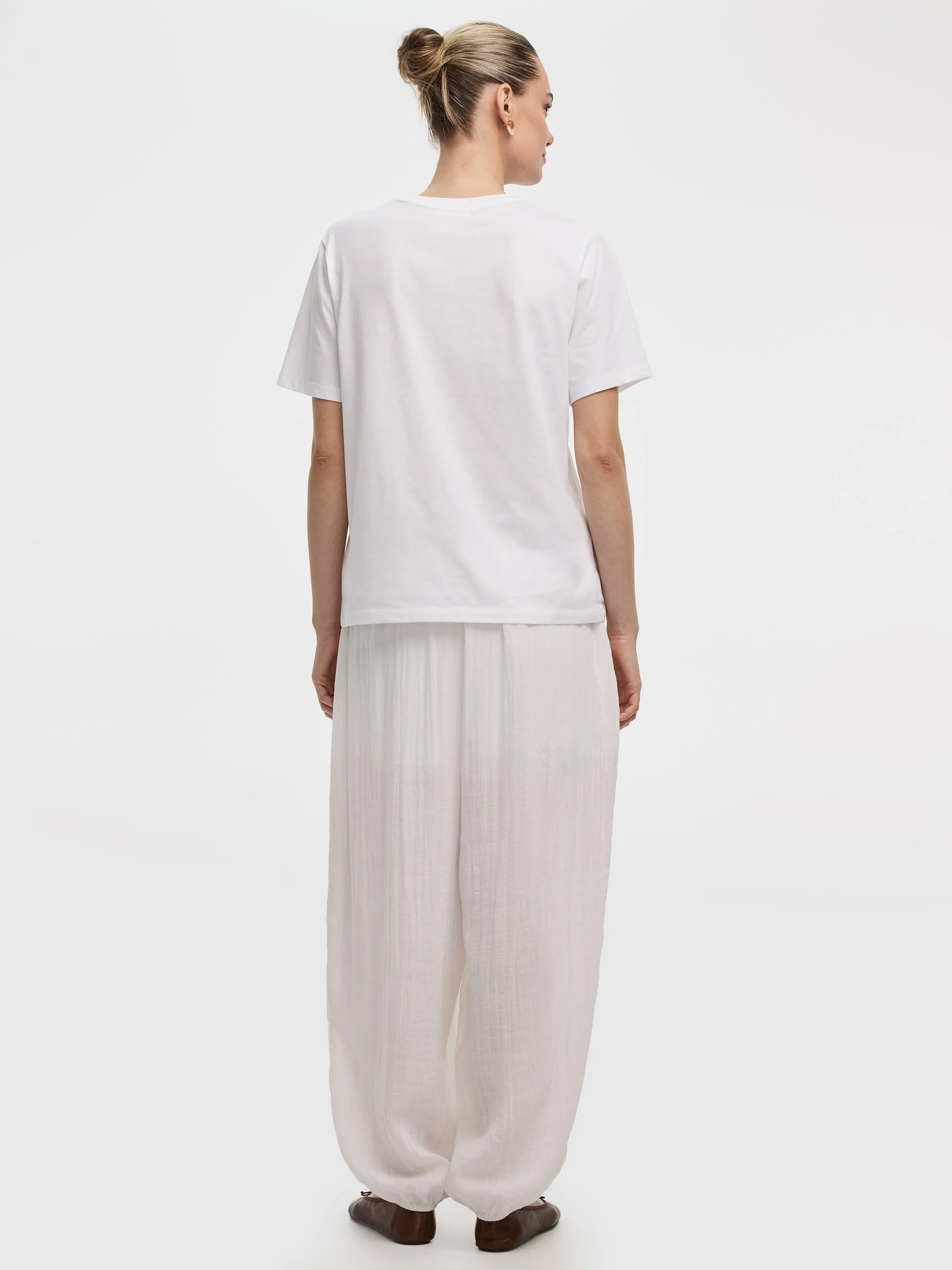 Short-Sleeve Crew-Neck Tee sold by Reitmans product image thumbnail 3