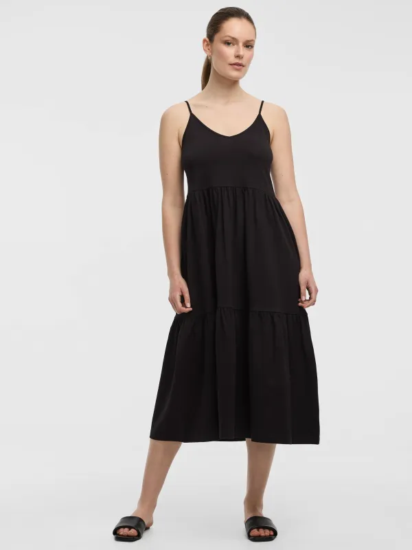 Sleeveless V-Neck Midi Dress made by Reitmans