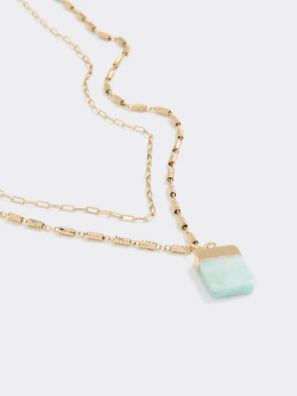 Short Necklace with Semi-Precious Stone made by Reitmans