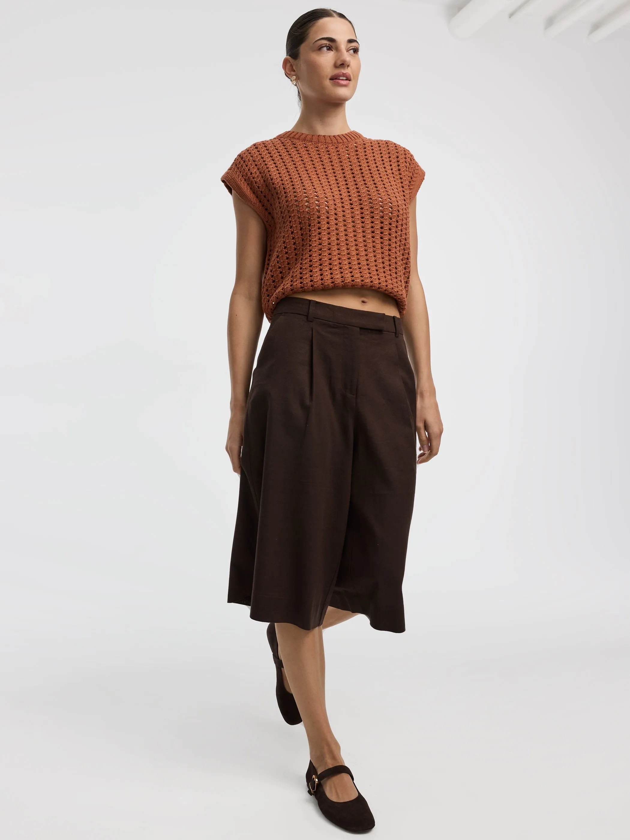 Linen-Blend Capri Pants sold by Reitmans product image thumbnail 5