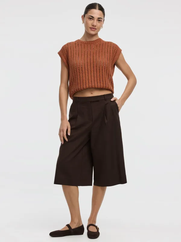 Linen-Blend Capri Pants made by Reitmans
