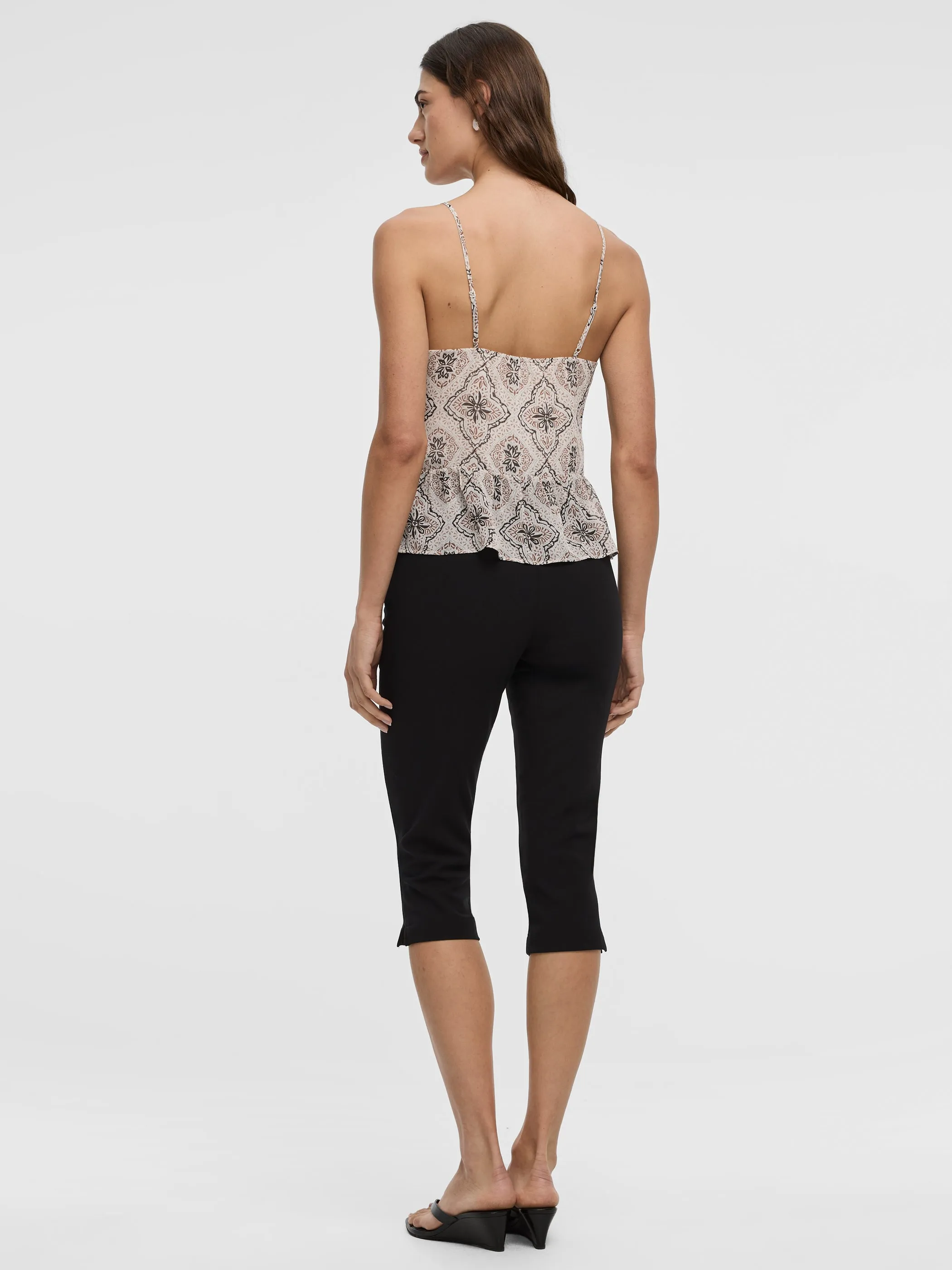 V-Neck Tank with Ruffles sold by Reitmans product image thumbnail 3