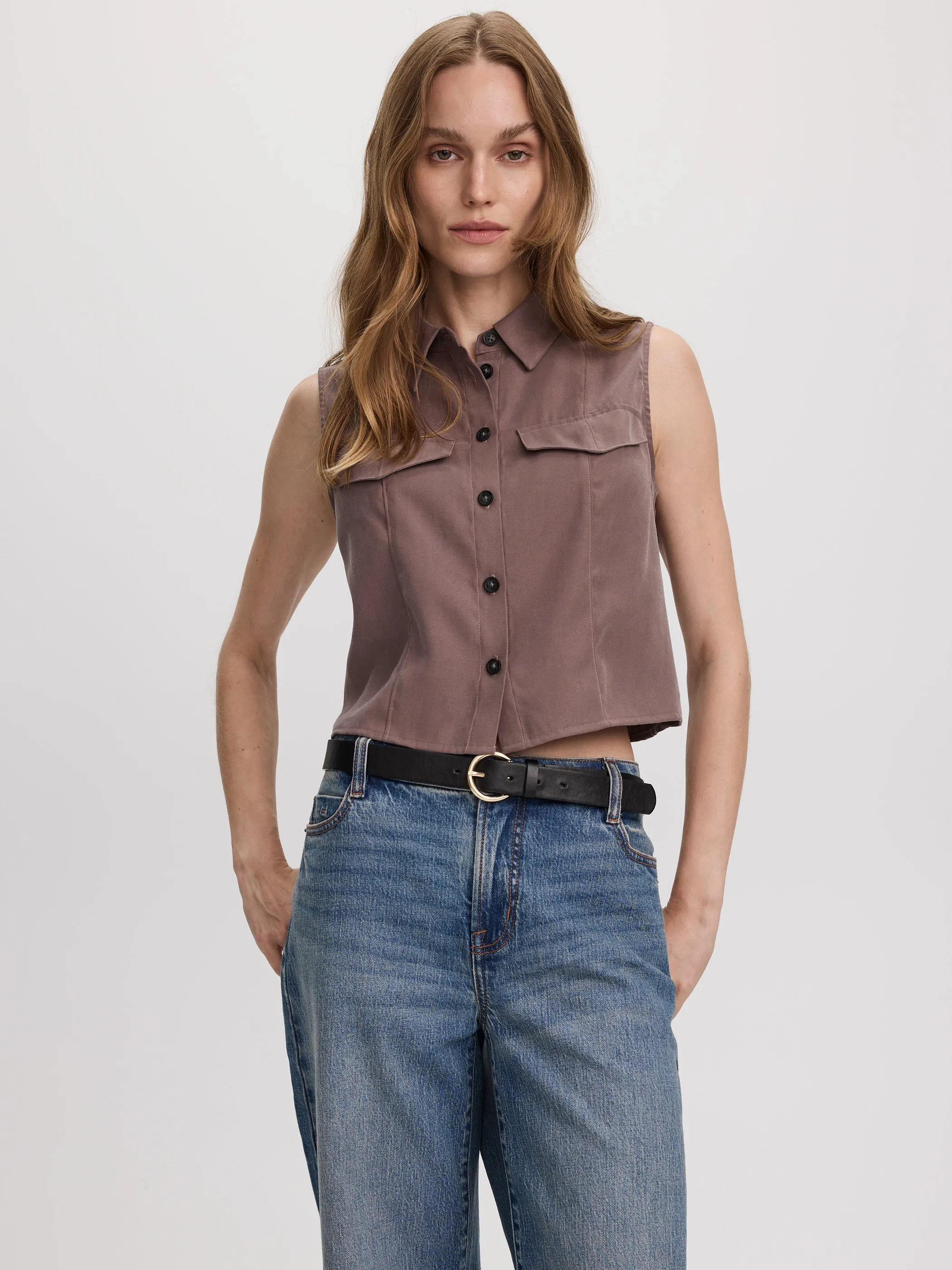 Sleeveless Buttoned-Down Blouse with Shirt Collar sold by Reitmans product image thumbnail 5