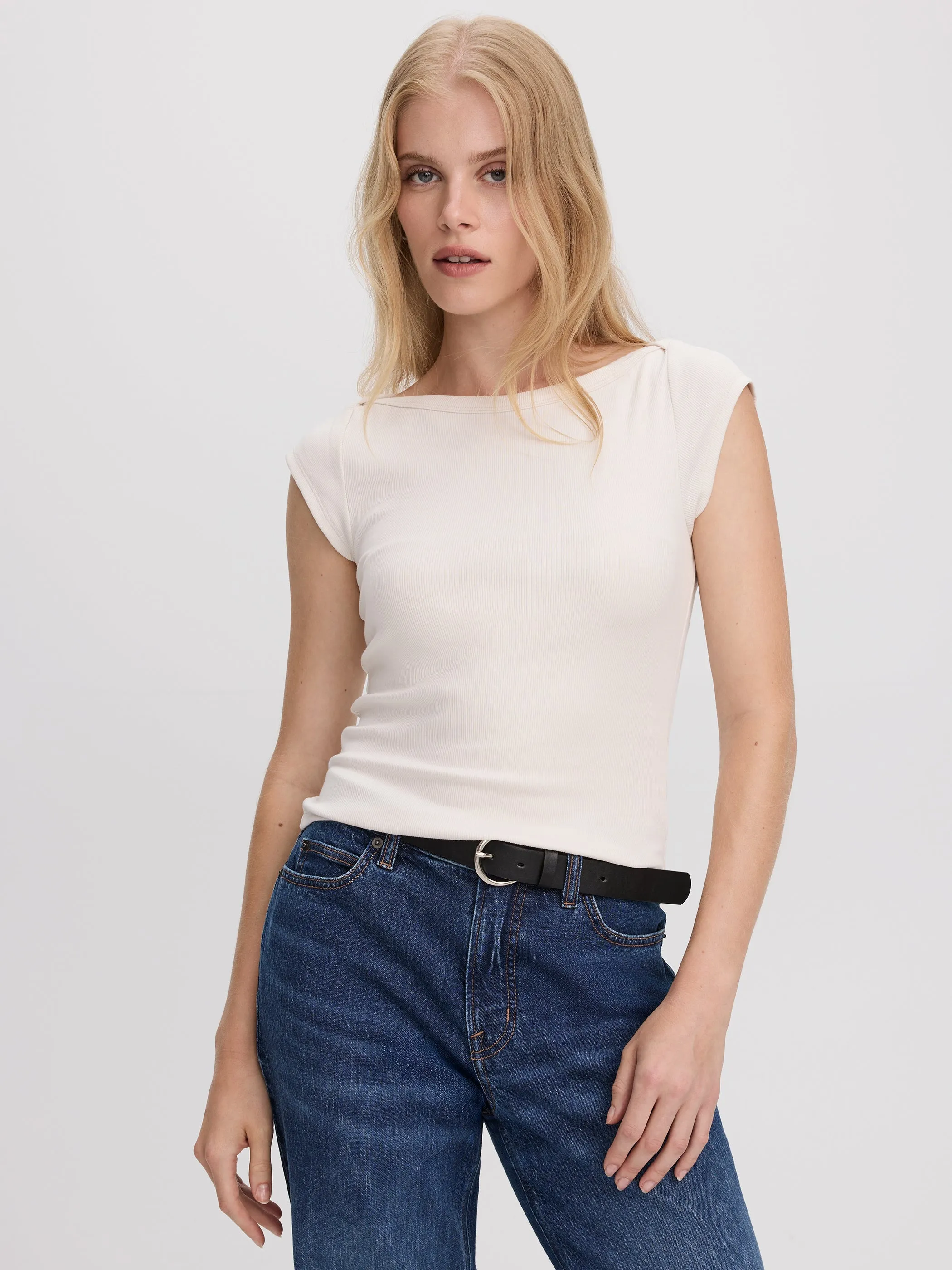 Extended-Sleeve Boat-Neck Ribbed Top sold by Reitmans product image thumbnail 5