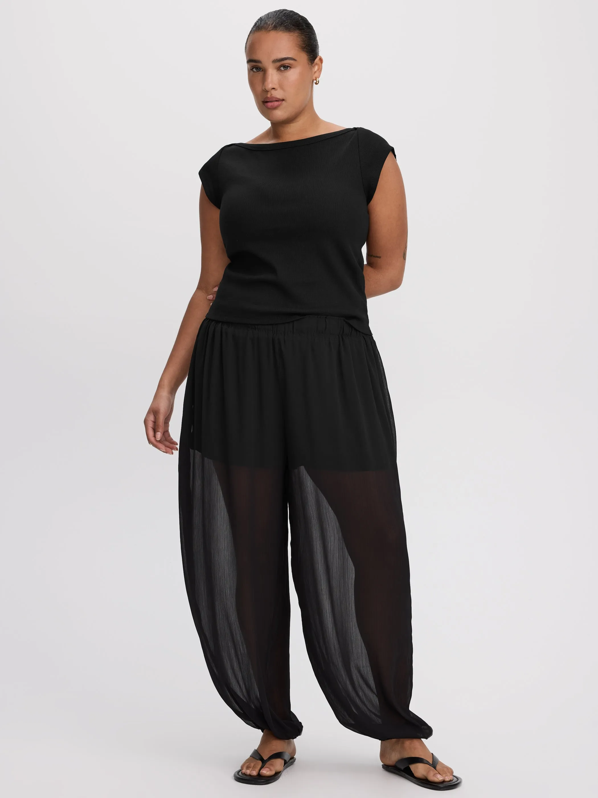 Extended-Sleeve Boat-Neck Ribbed Top sold by Reitmans product image thumbnail 4