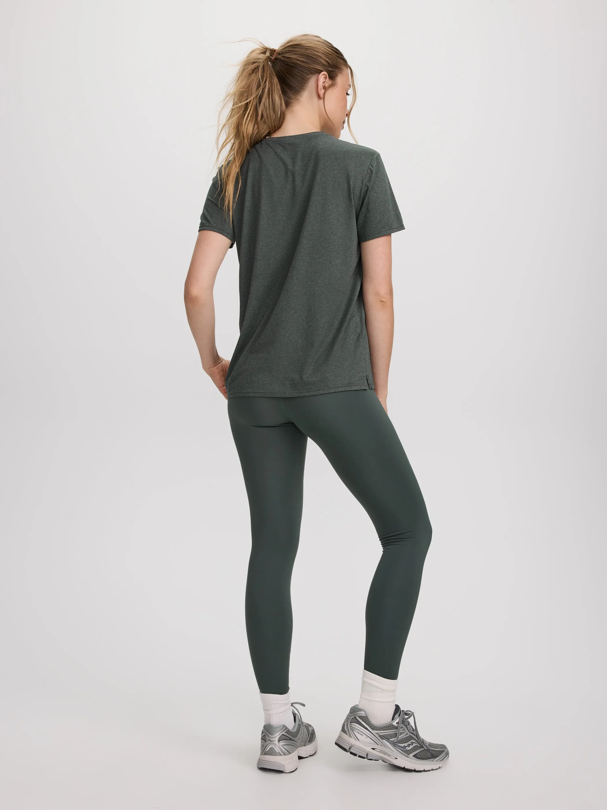 Crew-Neck Tee - DRY-LUX (R) Hyba Essentials sold by Reitmans product image thumbnail 3