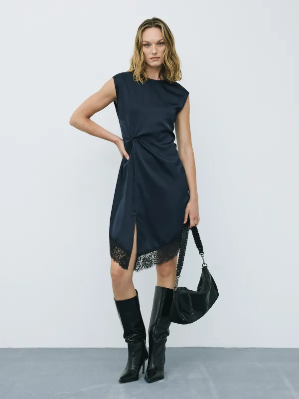 Fitted Cocktail Dress with Knot and Lace Trim made by Reitmans