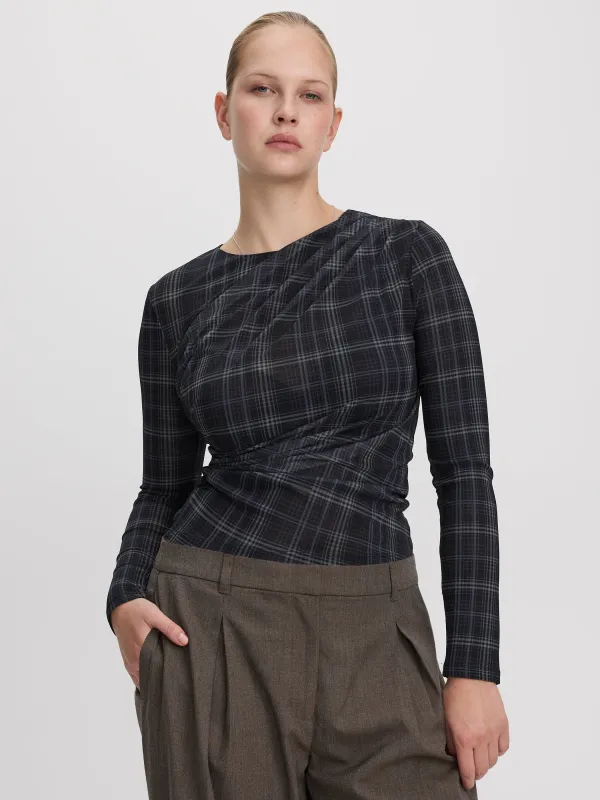 Long-Sleeve Crew-Neck Draped Top made by Reitmans