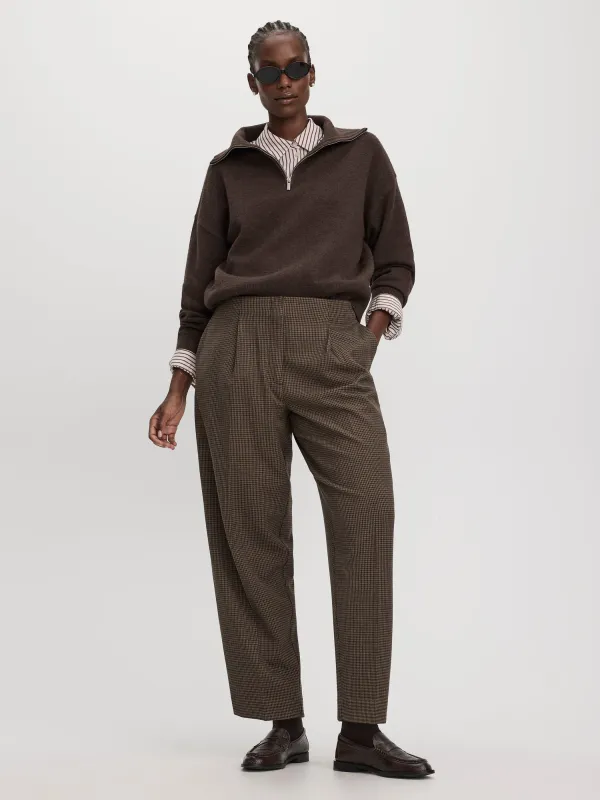 Houndstooth Mid-Rise Barrel Pants - The Timeless - Curvy Fit made by Reitmans