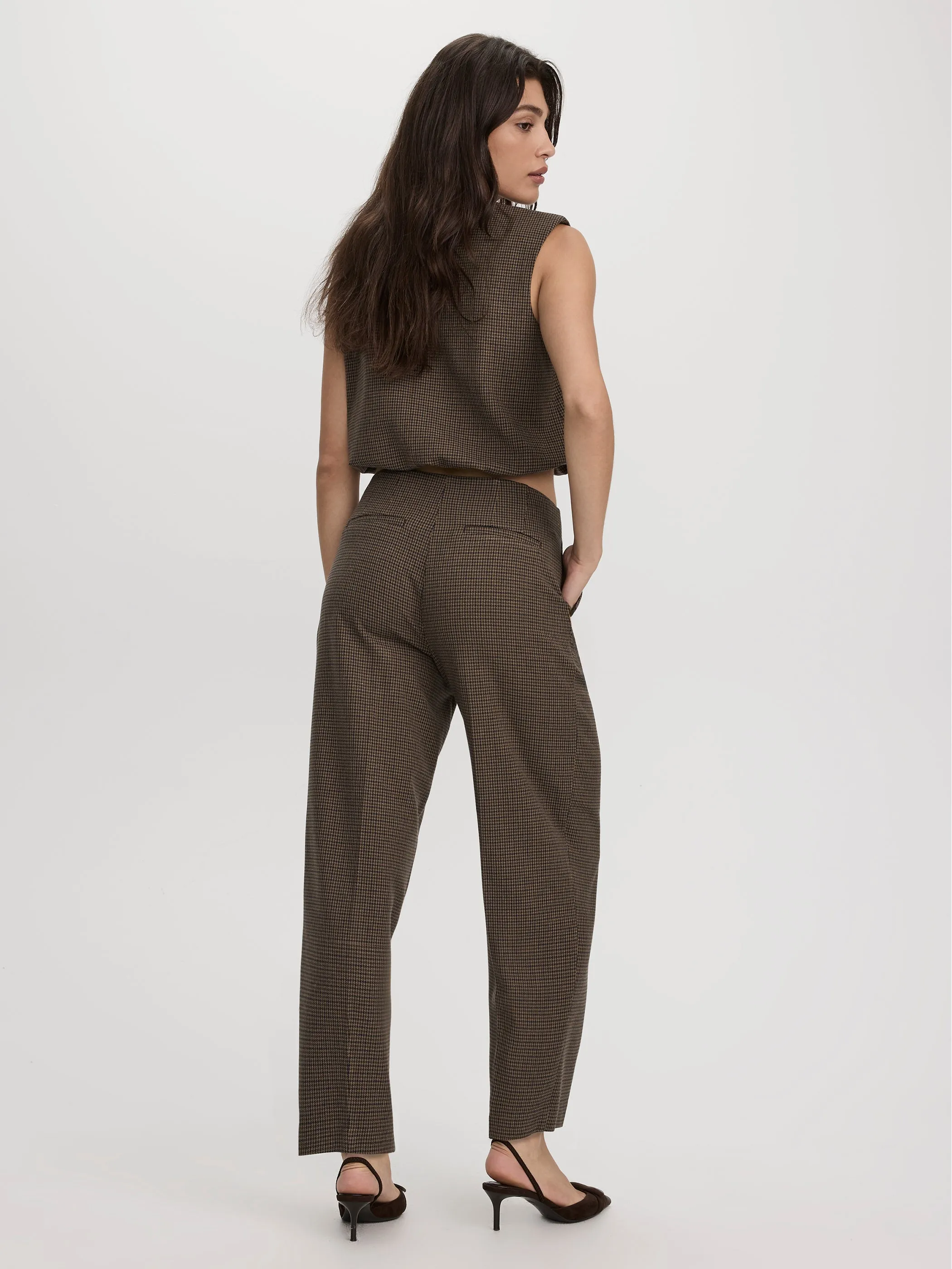 Houndstooth Mid-Rise Barrel Pants - The Timeless sold by Reitmans product image thumbnail 5