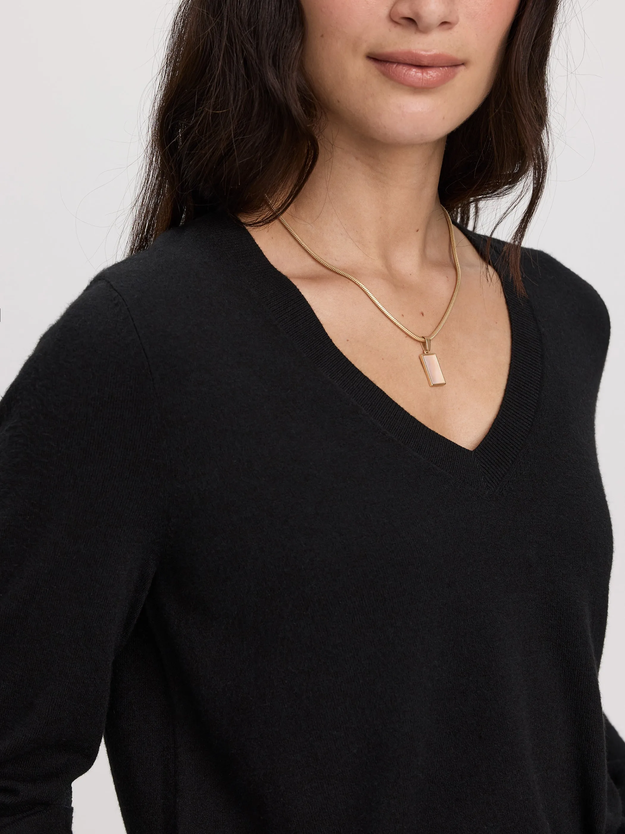 Long-Sleeve V-Neck Pullover - R Essentials sold by Reitmans product image thumbnail 2