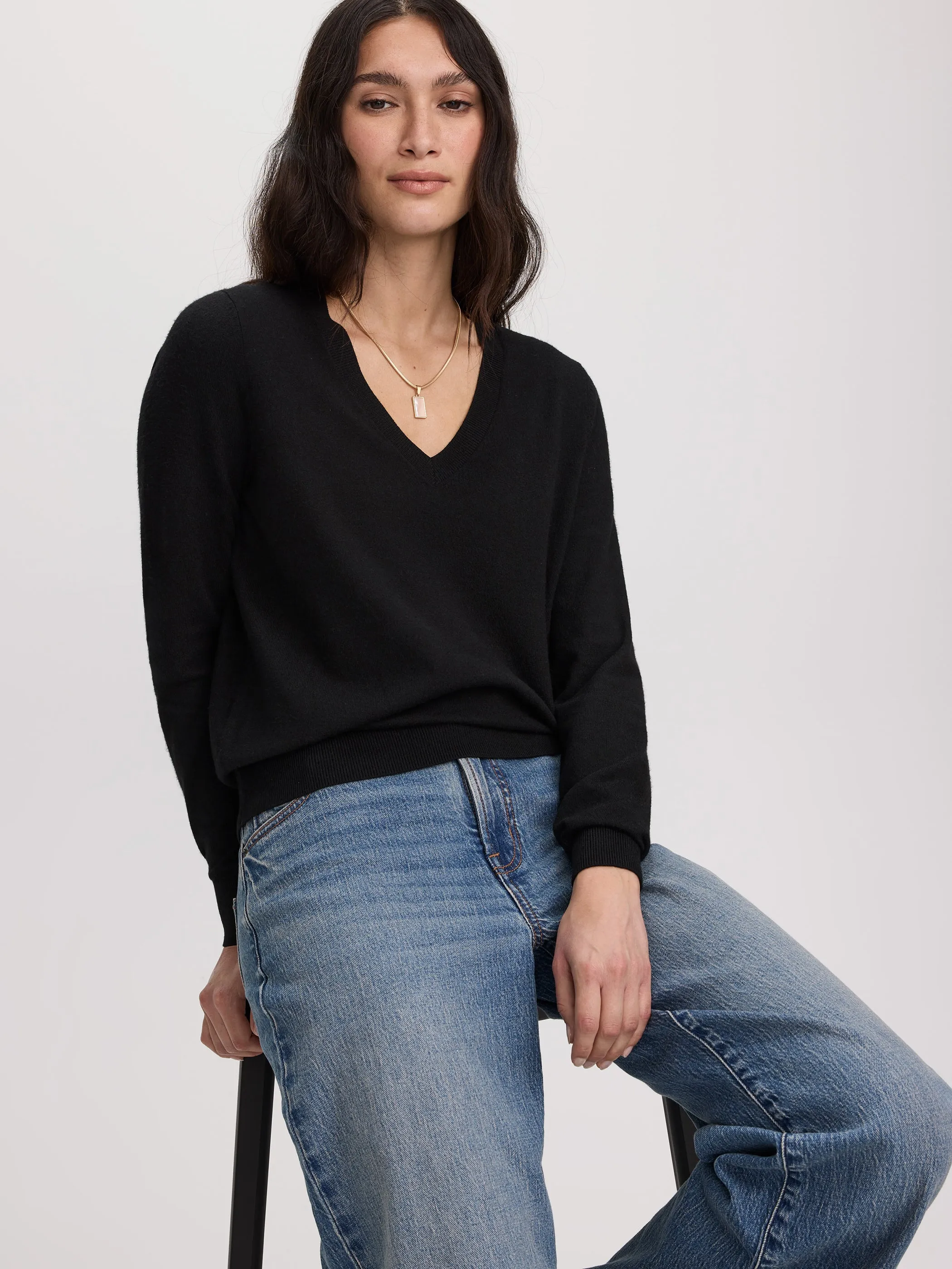 Long-Sleeve V-Neck Pullover - R Essentials sold by Reitmans product image thumbnail 3