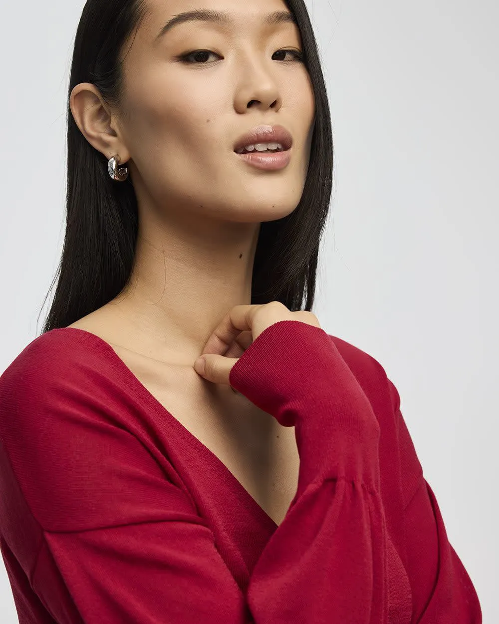 Long-Sleeve V-Neck Boxy Sweater sold by Reitmans product image thumbnail 4