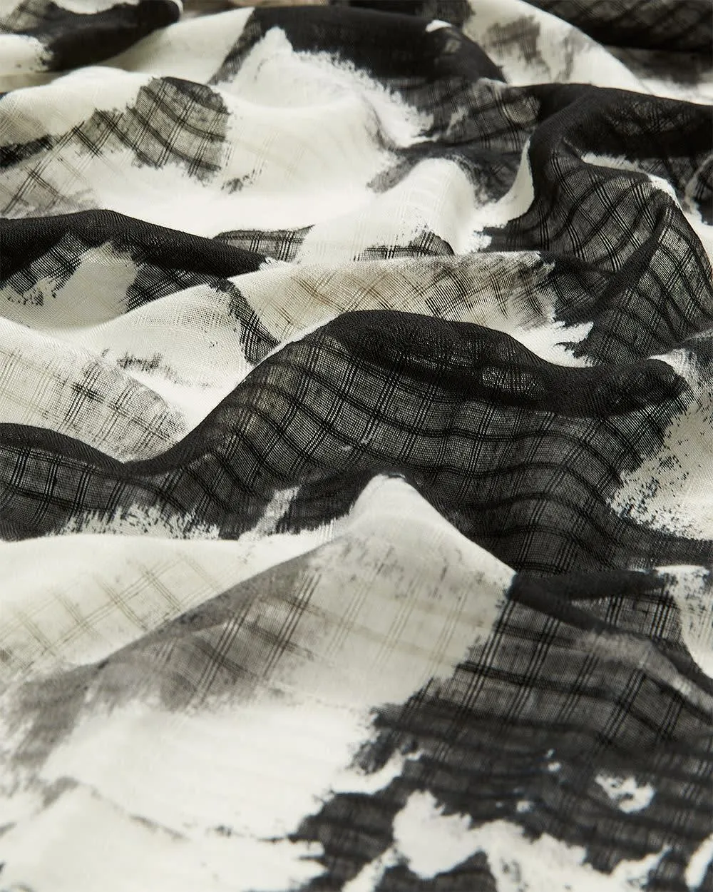 Textured Scarf with Floral Pattern sold by Reitmans product image thumbnail 2