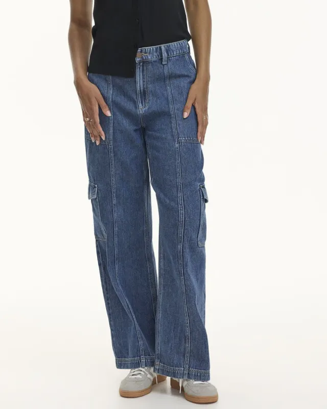 Wide-Leg High-Rise Cargo Denim Pant sold by Reitmans