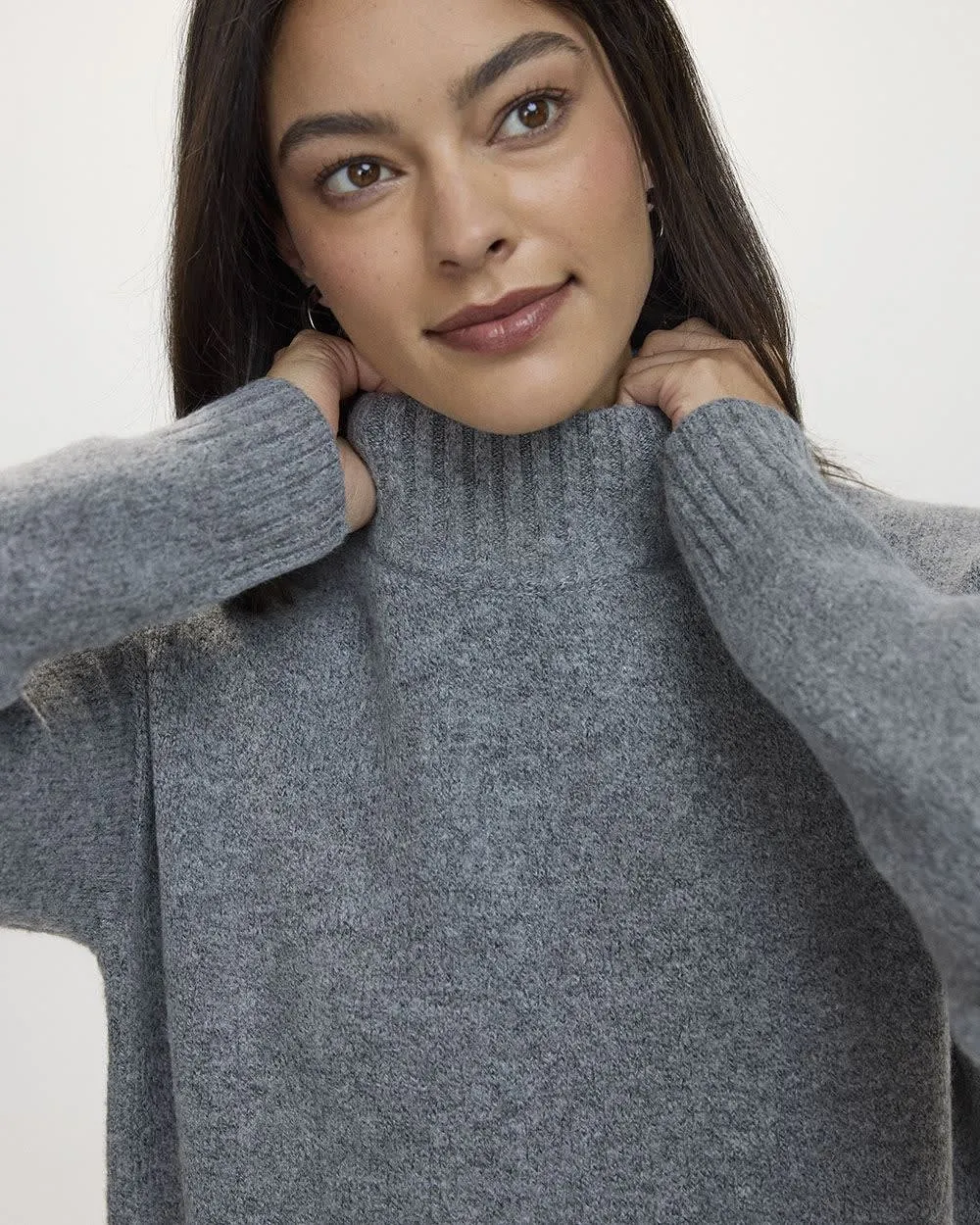 Long-Sleeve Shift Dress with Mock Neckline sold by Reitmans product image thumbnail 5