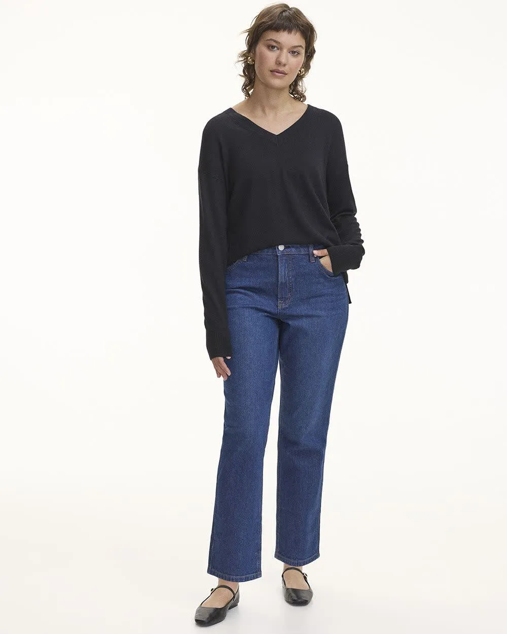 Straight-Leg Mid-Rise Jean - The Calssic - Petite sold by Reitmans product image thumbnail 3