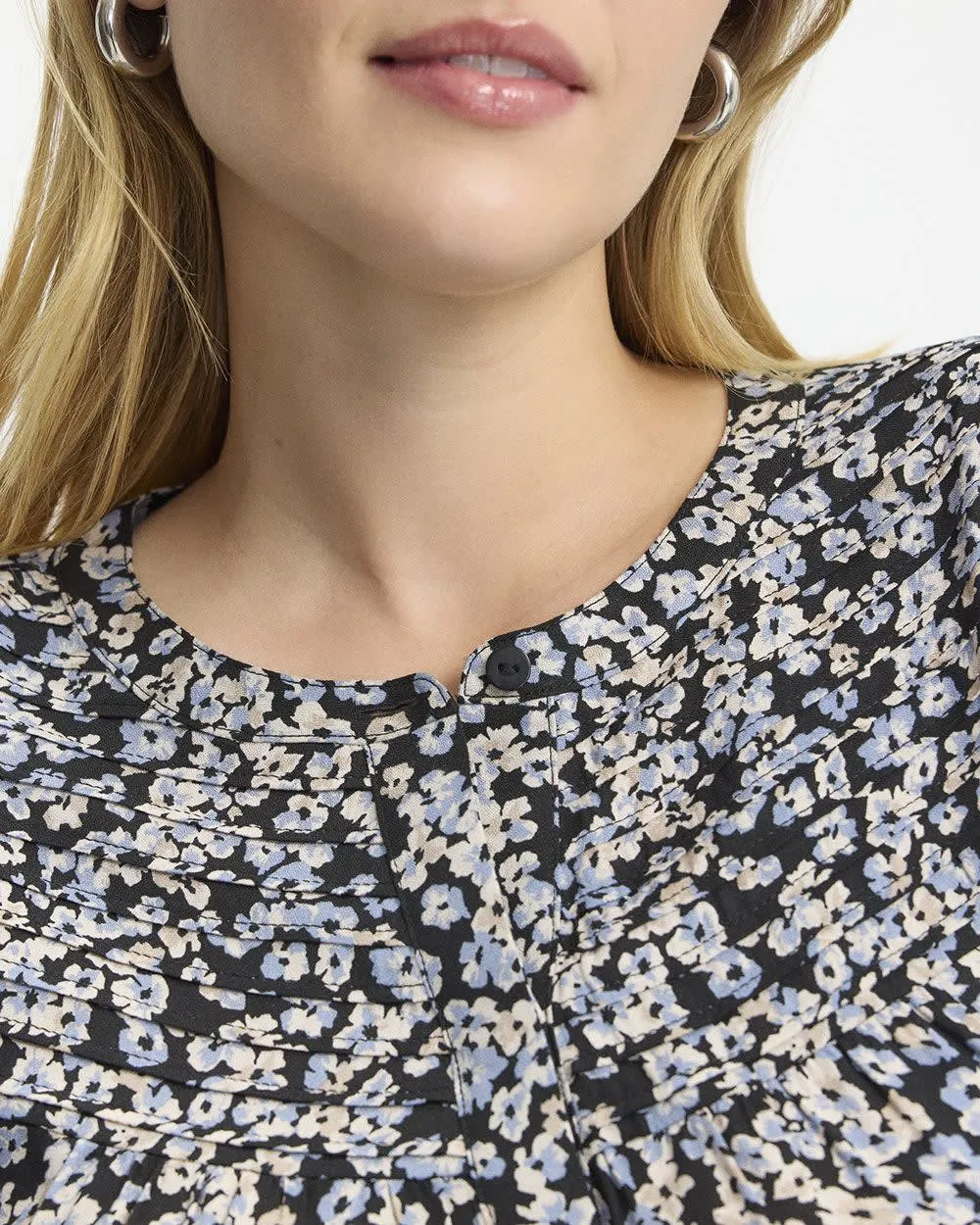 Long-Sleeve Crew-Neck Blouse with Pintucks sold by Reitmans product image thumbnail 4