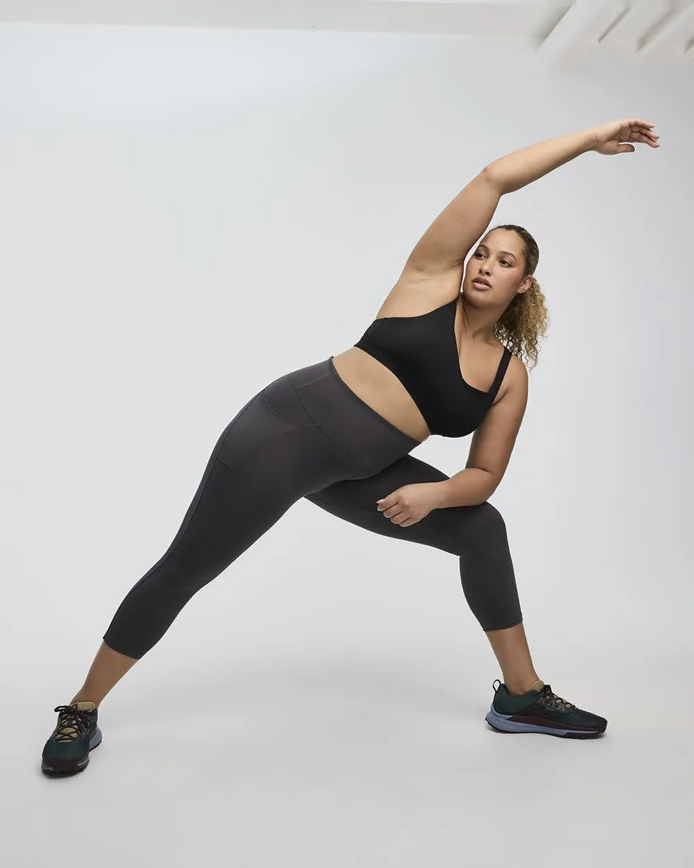 Pulse Capri Legging with Pockets - Hyba sold by Reitmans product image thumbnail 2