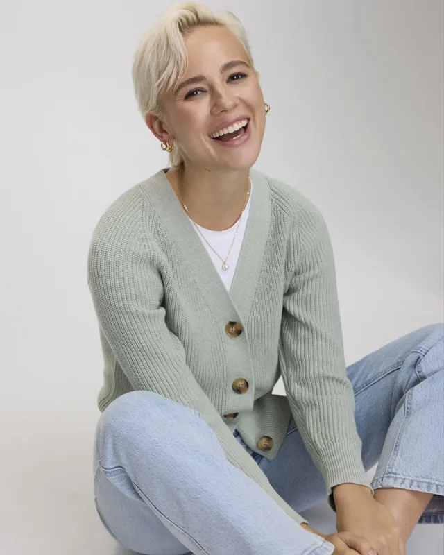 Long-Sleeve V-Neck Cardigan sold by Reitmans