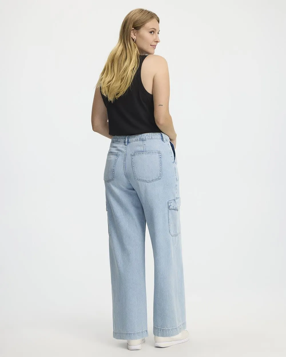Wide-Leg Mid-Rise Cargo Denim Pant - Petite sold by Reitmans product image thumbnail 2