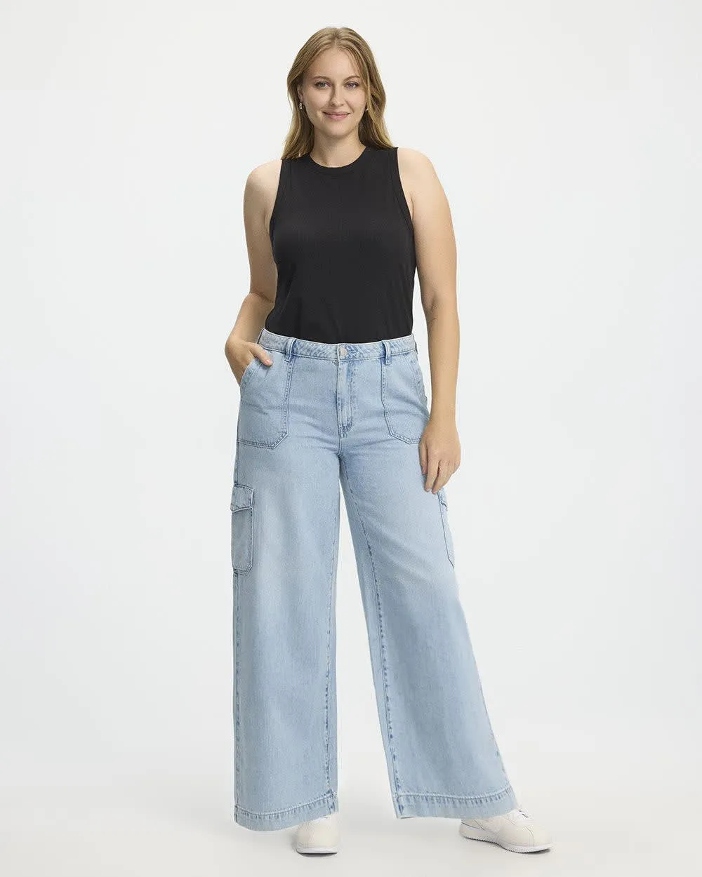 Wide-Leg Mid-Rise Cargo Denim Pant - Petite sold by Reitmans product image thumbnail 4