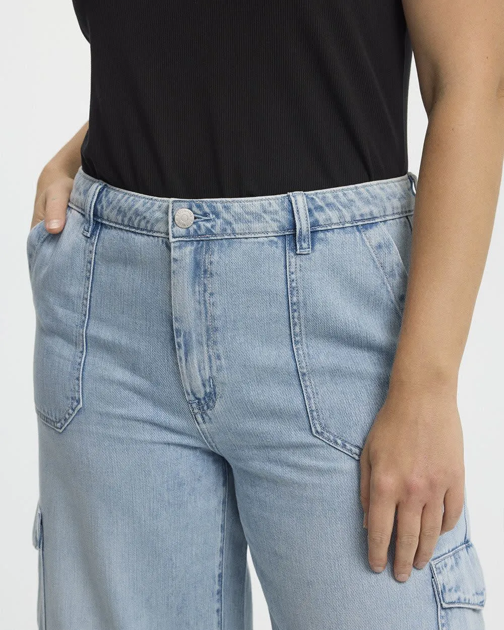 Wide-Leg Mid-Rise Cargo Denim Pant - Petite sold by Reitmans product image thumbnail 5