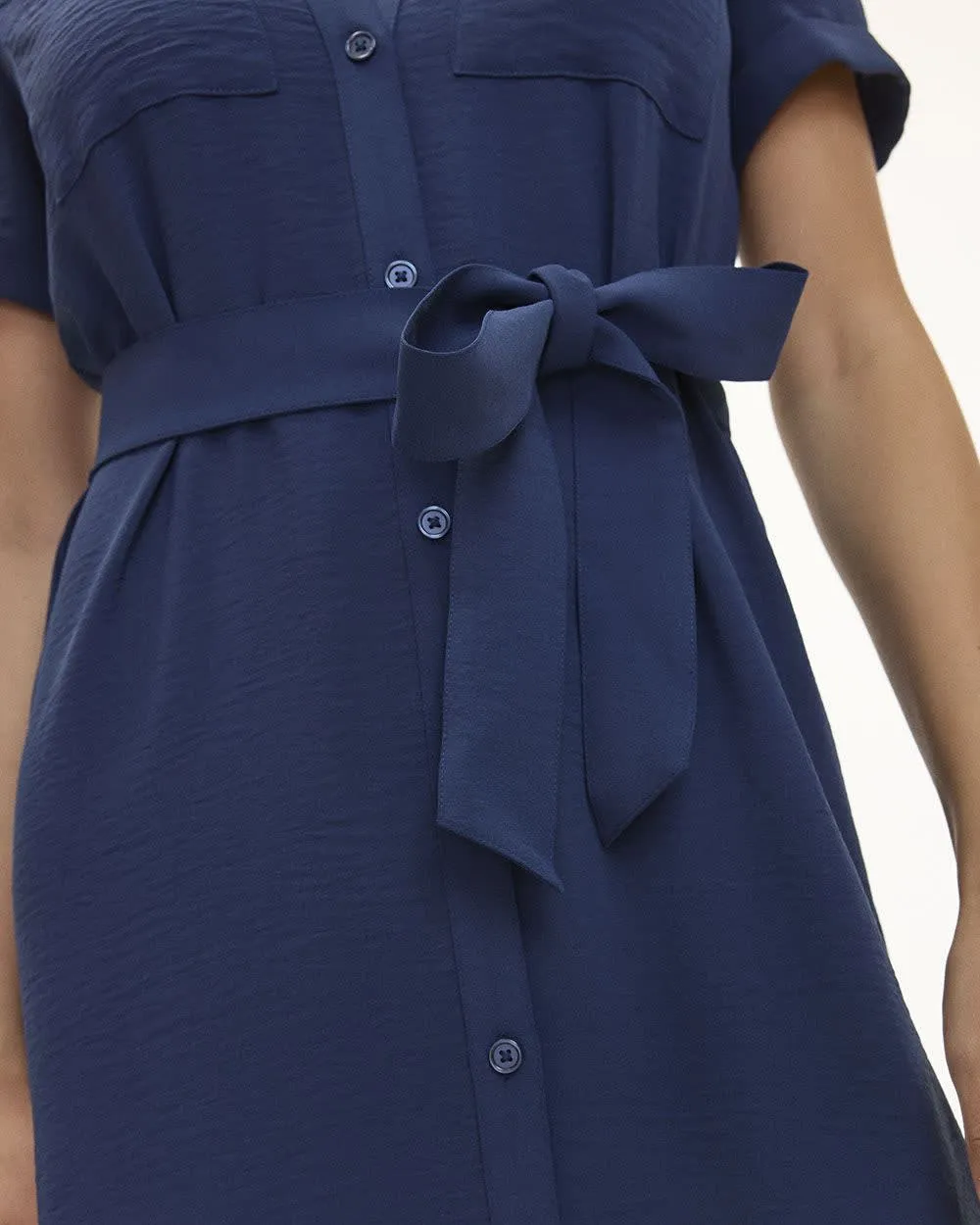 Short-Sleeve Buttoned-Down Shift Dress sold by Reitmans product image thumbnail 4