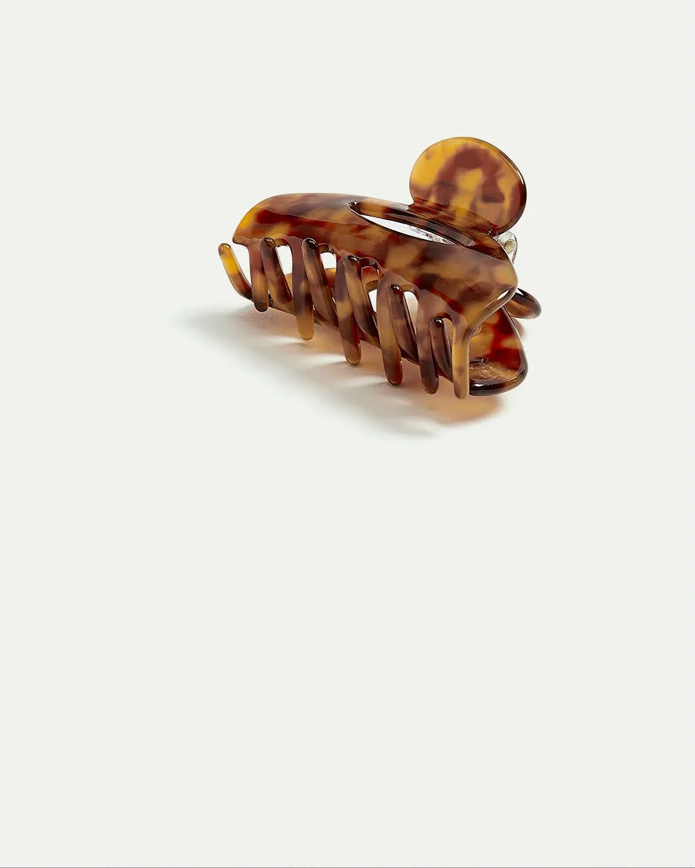 Tortoise Claw Clip sold by Reitmans