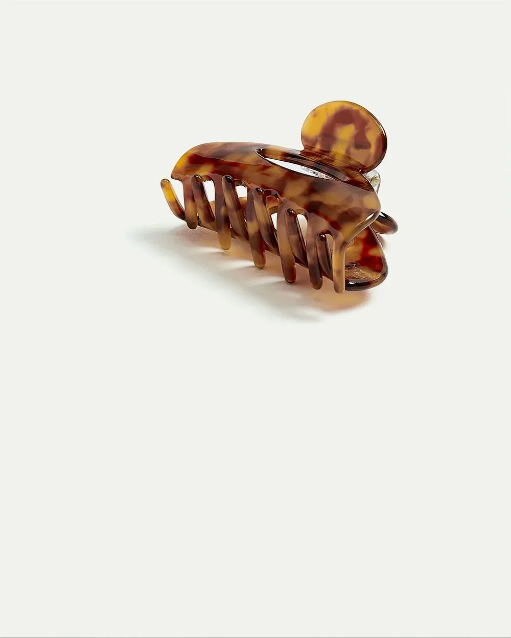 Tortoise Claw Clip sold by Reitmans product image thumbnail 3