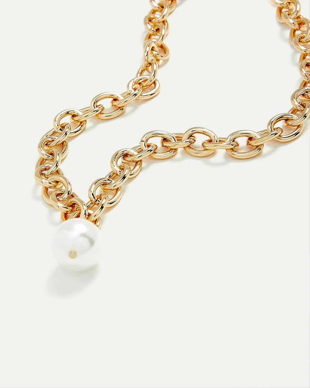 Link Chain Necklace with Pearl Pendant sold by Reitmans